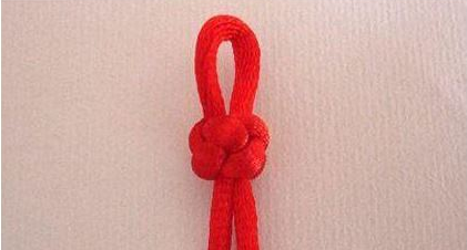 用1根线如何编红绳手链